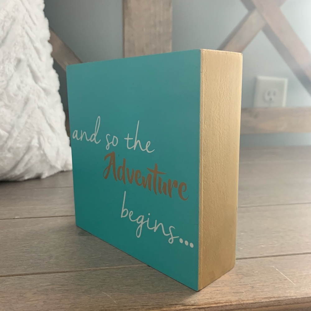 Room decor - Picture 2 of 4